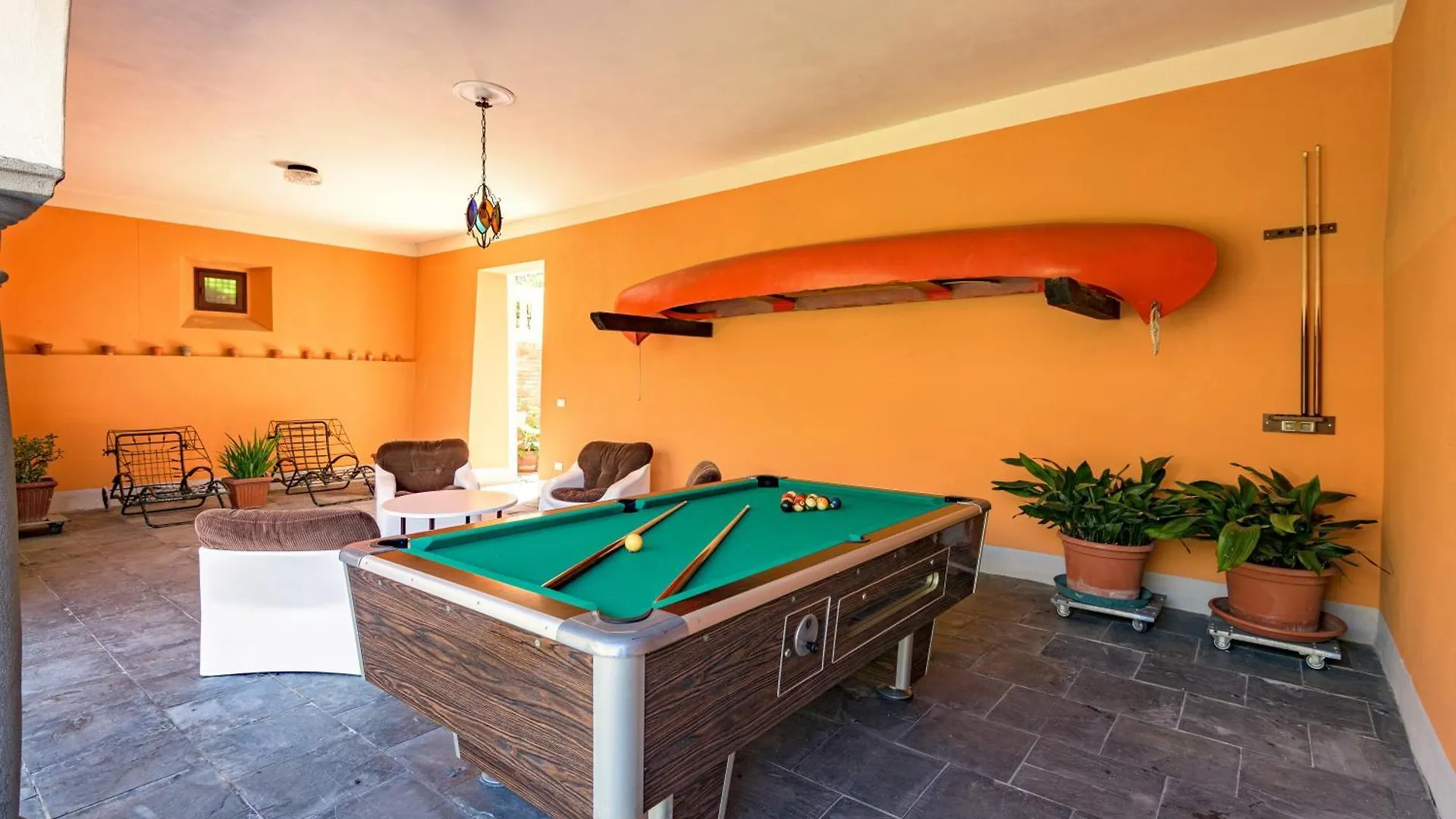 Apartment In Riva Al Lago Di Iseo Dependance Piano Terra Italy
