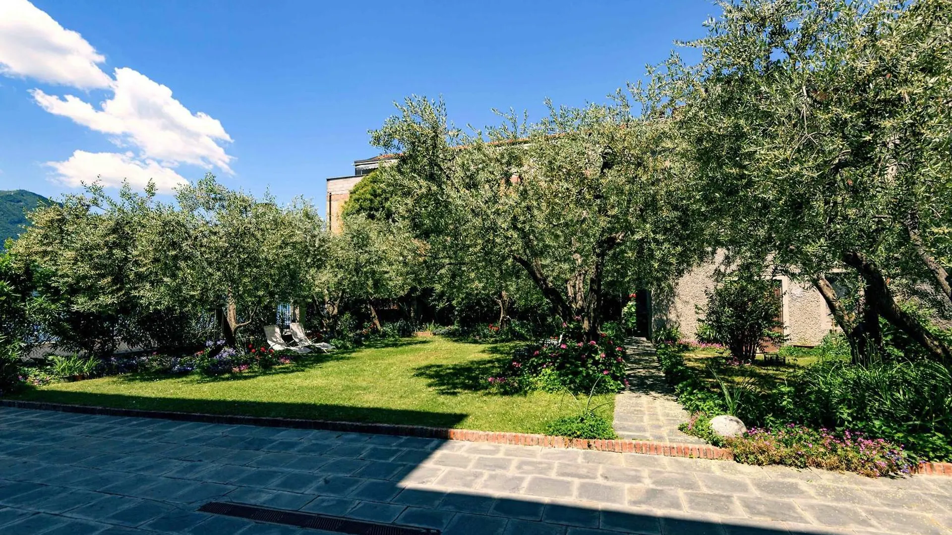 Apartment In Riva Al Lago Di Iseo Dependance Piano Terra Italy