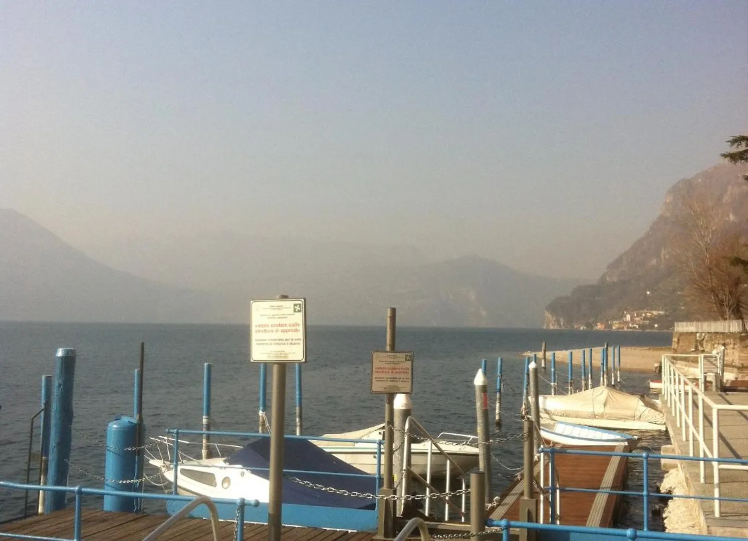 In Riva Al Lago Di Iseo Dependance Piano Terra Apartment Marone