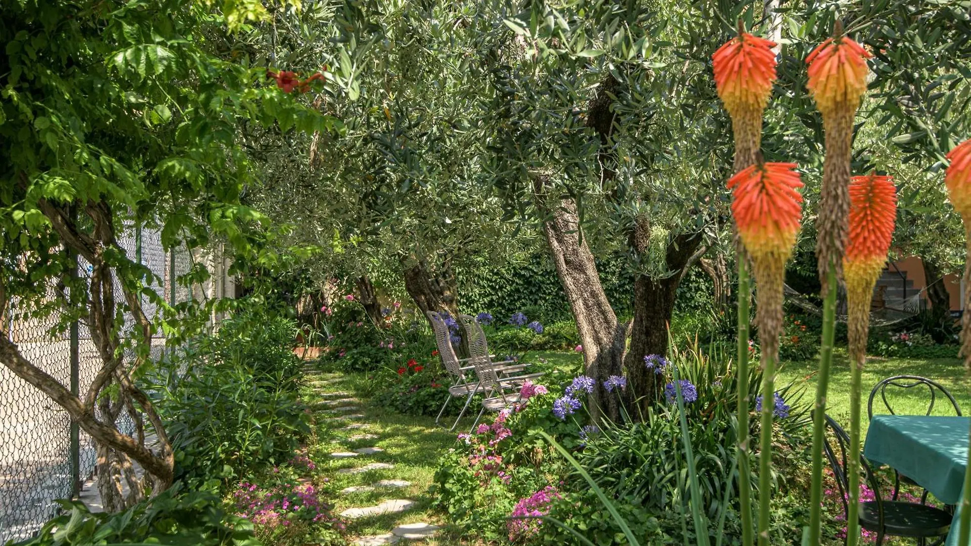 In Riva Al Lago Di Iseo Dependance Piano Terra 马罗内 意大利