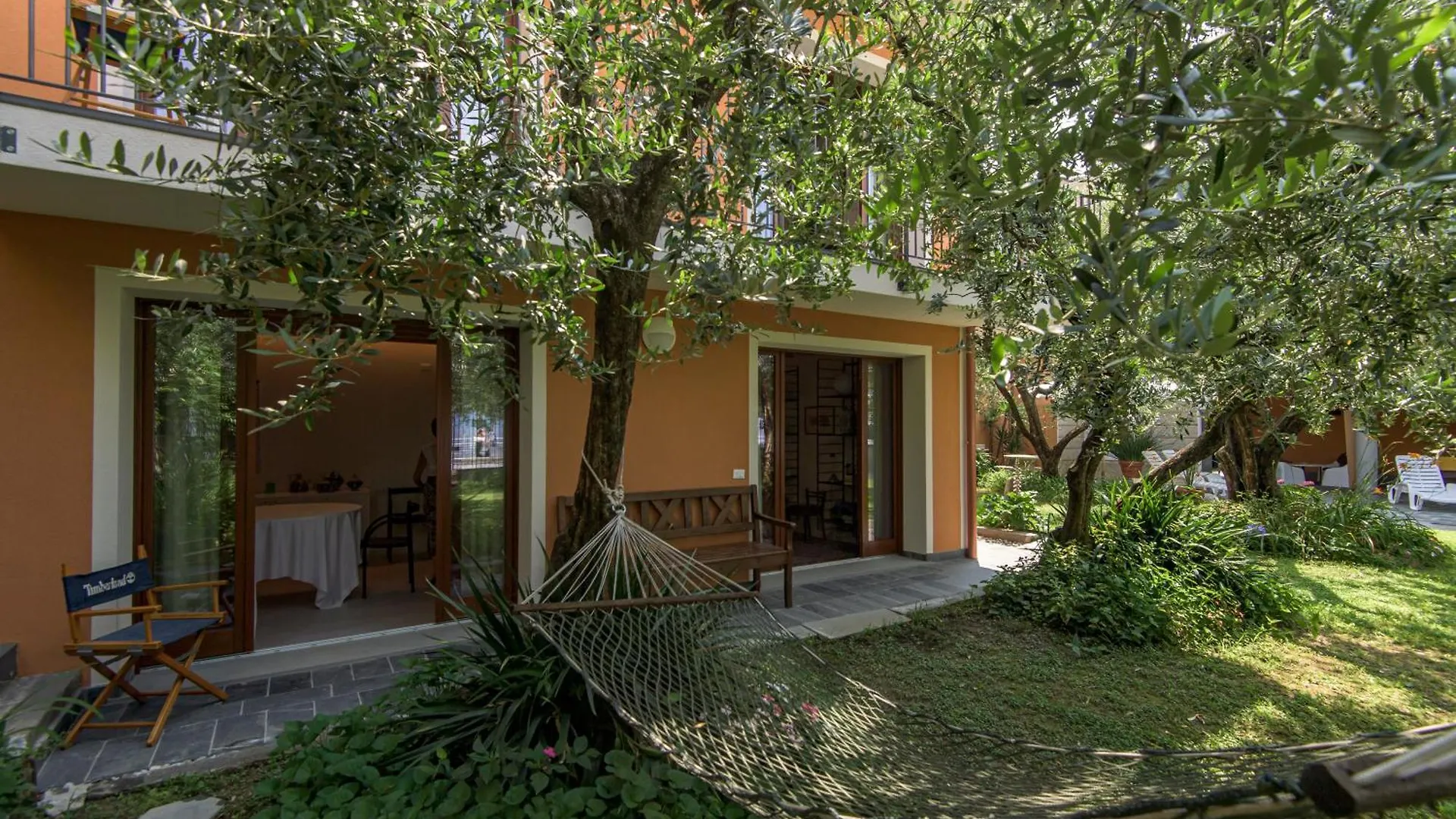 In Riva Al Lago Di Iseo Dependance Piano Terra Apartment